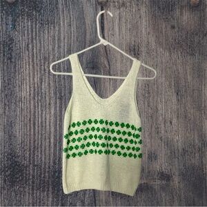 Moon & Madison knit top XS shamrocks clover St Patrick Day NWT